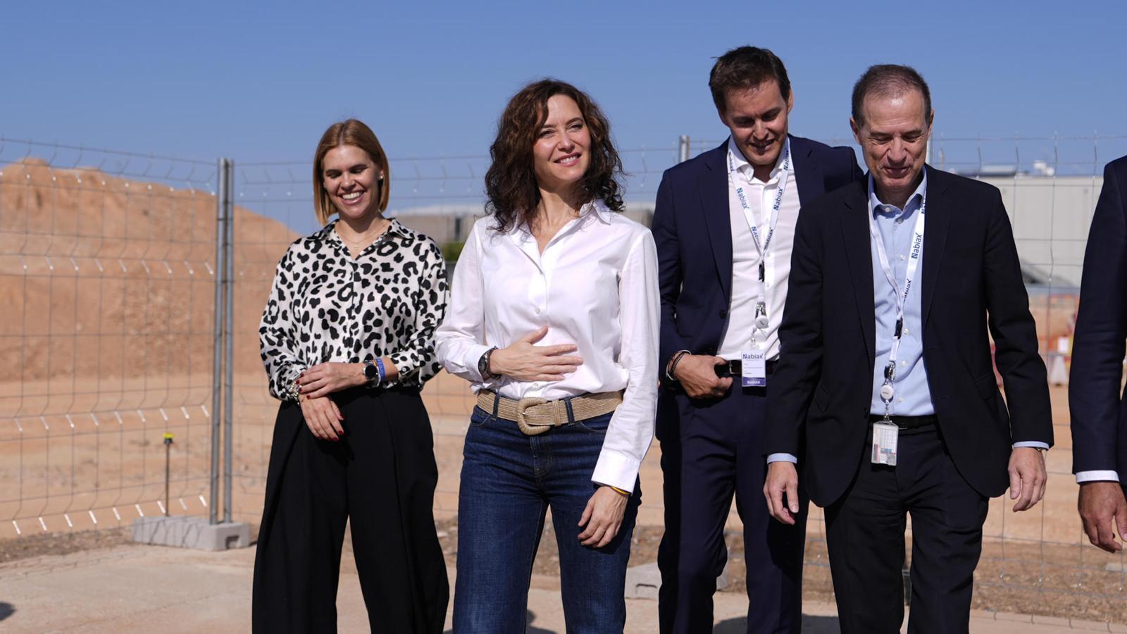 Ayuso'nun Madrid Modeli Sallanıyor: F1 Görkemi ve Skandal Gölgesi
