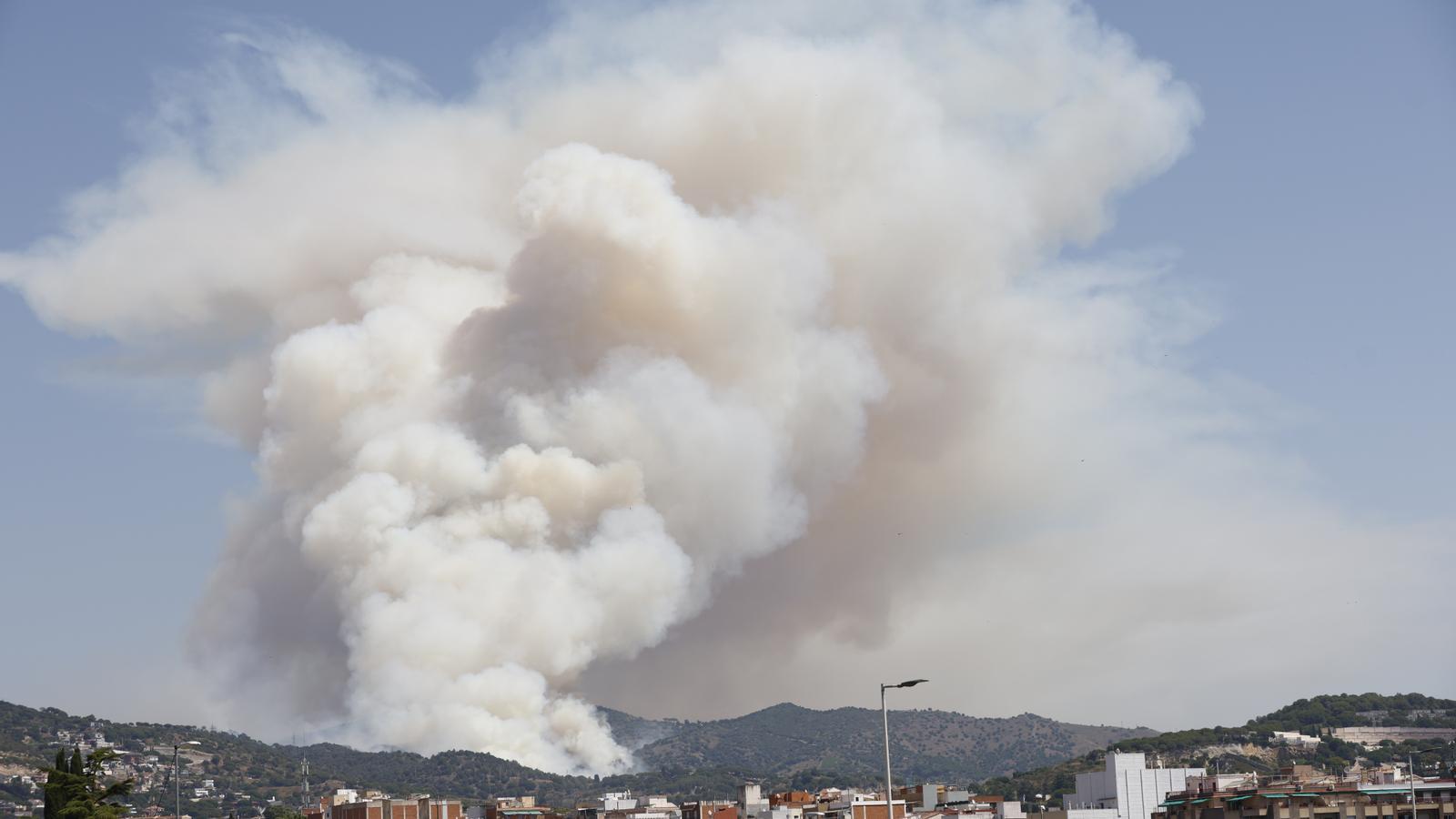 Barselona Yakınlarındaki Tiana'da Kundaklama Yangını Kontrol Altına Alındı