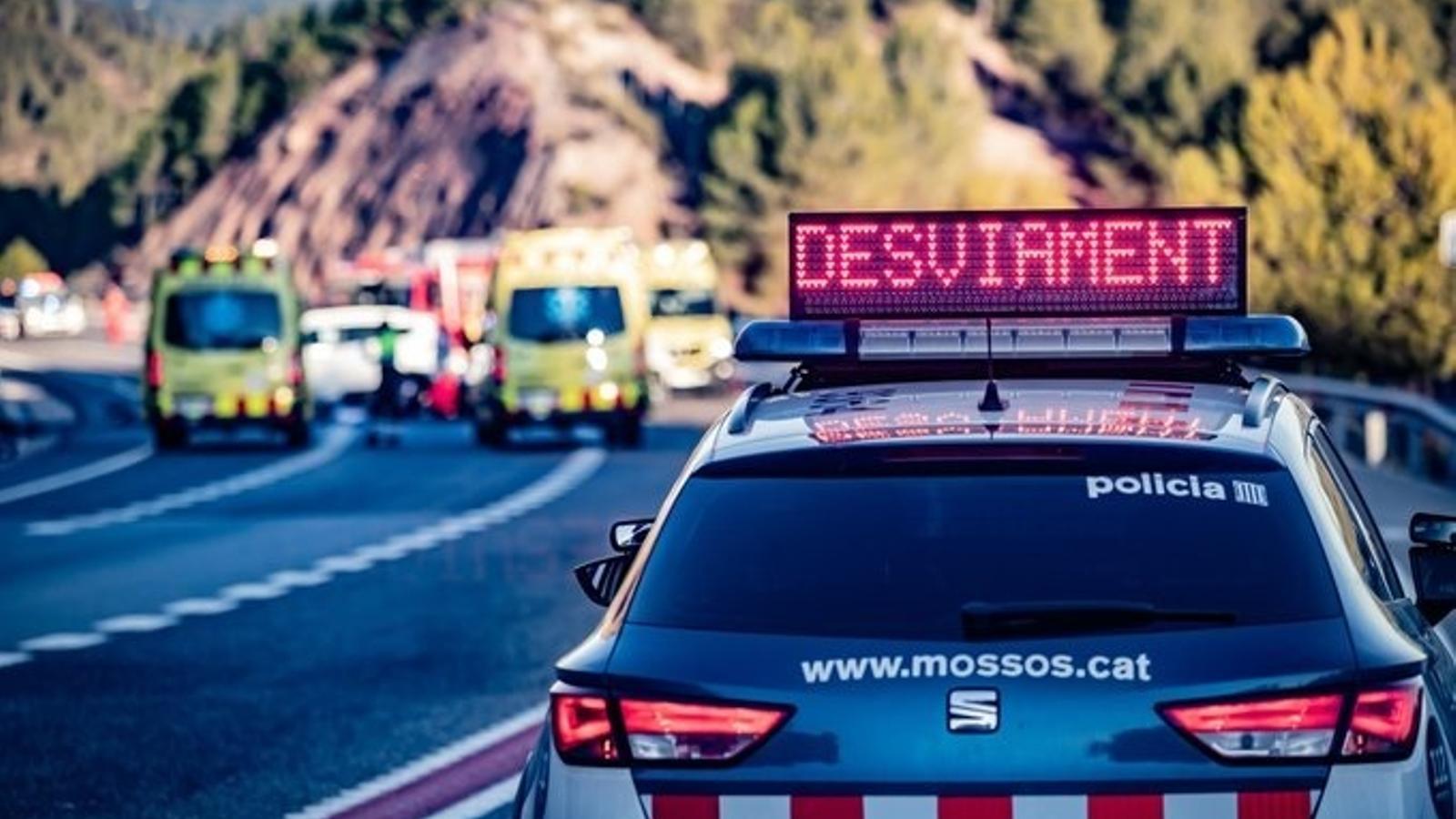 Katalonya'da Motosiklet Kazası Can Aldı: C-260'ta Feci Çarpışma