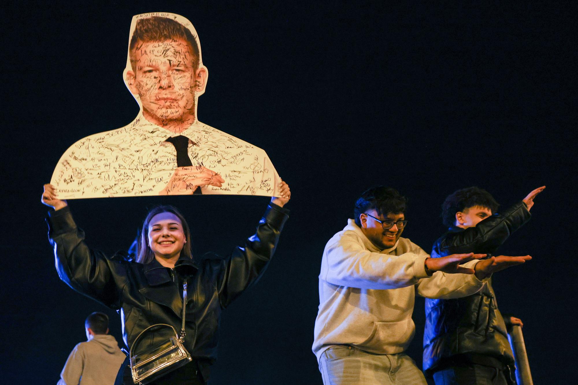 Macaristan'da Siyasi Sarsıntı: Tisza Partisi'nin Yükselişi ve Orbán'a Meydan Okuma