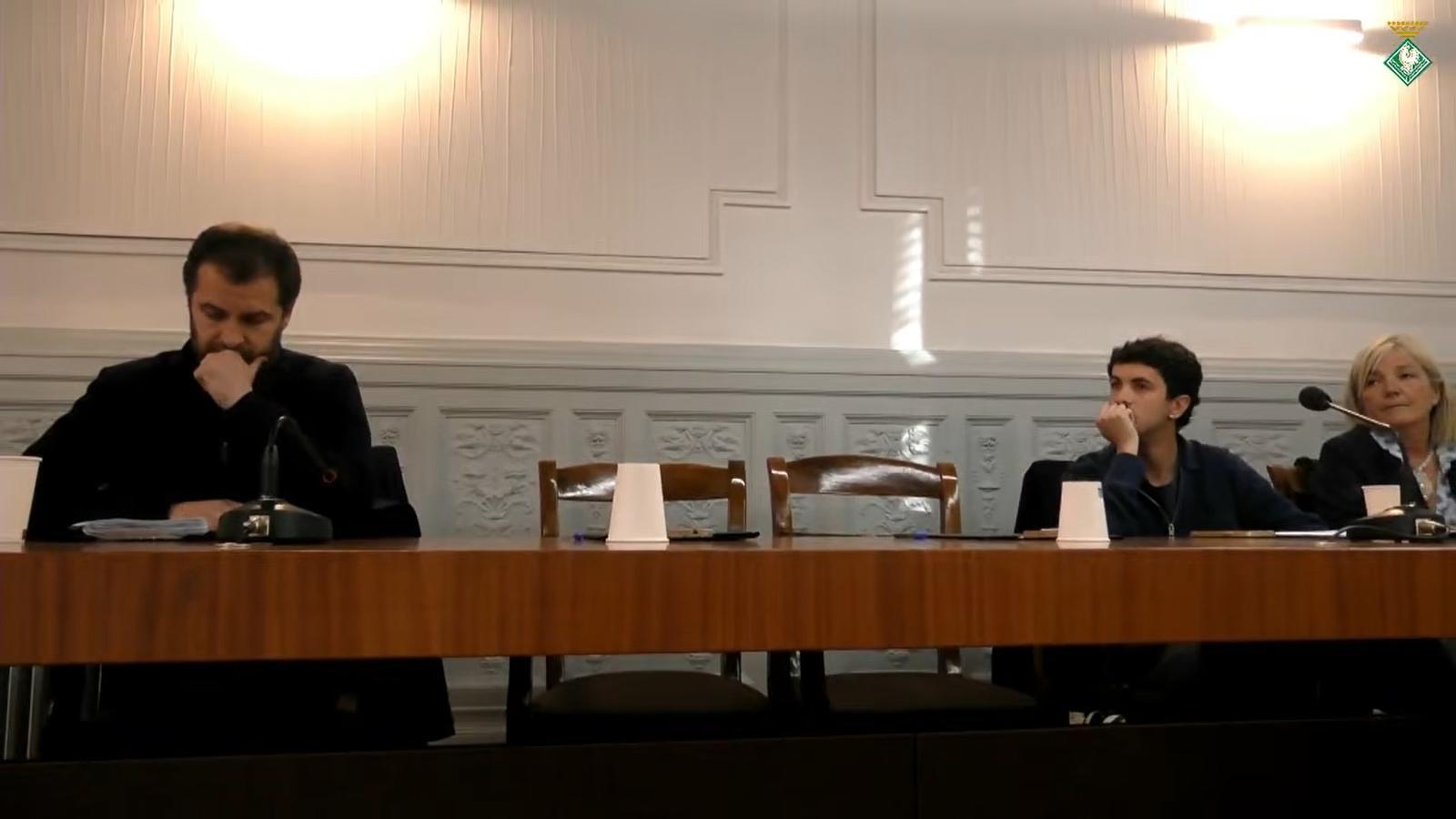 Ripoll'da PSC'nin Meclis Üyesi Krizi: İstifalar ve Siyasi Denge Arayışı