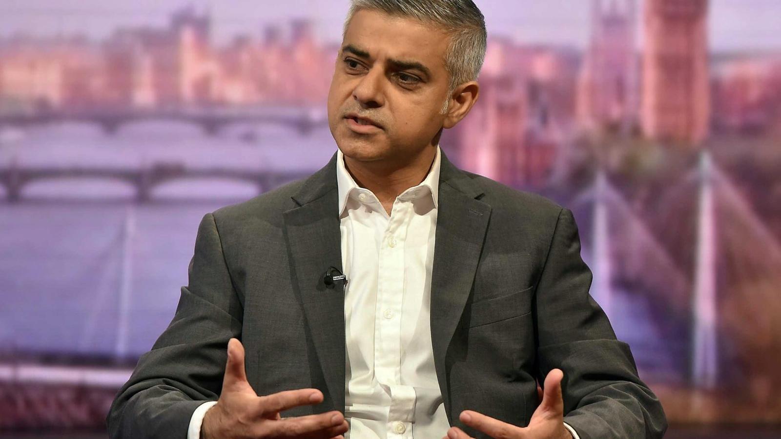 Londra'dan Sosyal Medya Devlerine Çağrı: Göçmen Karşıtı Dezenformasyon Durdurulsun!