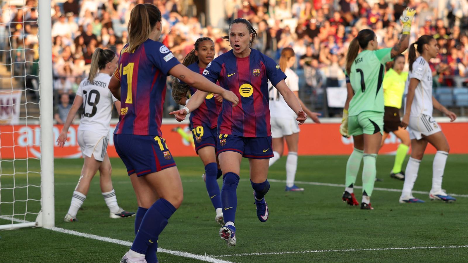 Kadınlar Şampiyonlar Ligi El Clásico'sunda Barcelona'dan Tarihi Şov: Real Madrid'e