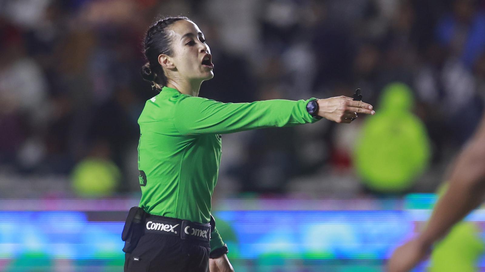 Kadın Hakemler Dünya Kupası Sahnesinde: Futbolun Cinsiyet Duvarları Yıkılıyor