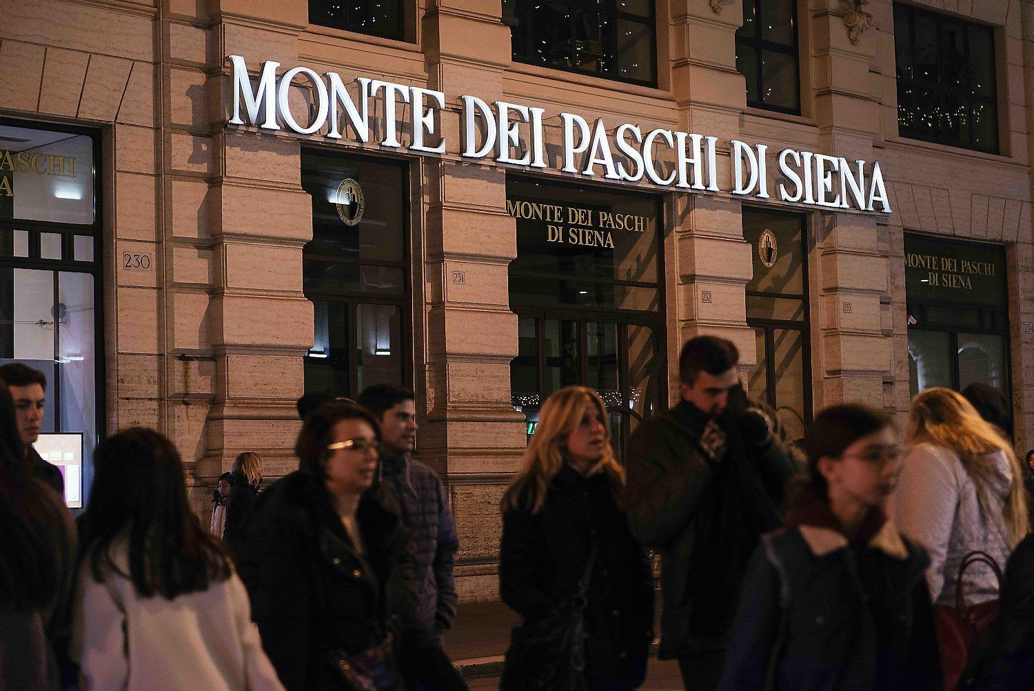 Monte dei Paschi'den İtalyan Bankacılık Sektörünü Sarsan 34 Milyar Avroluk Hamle