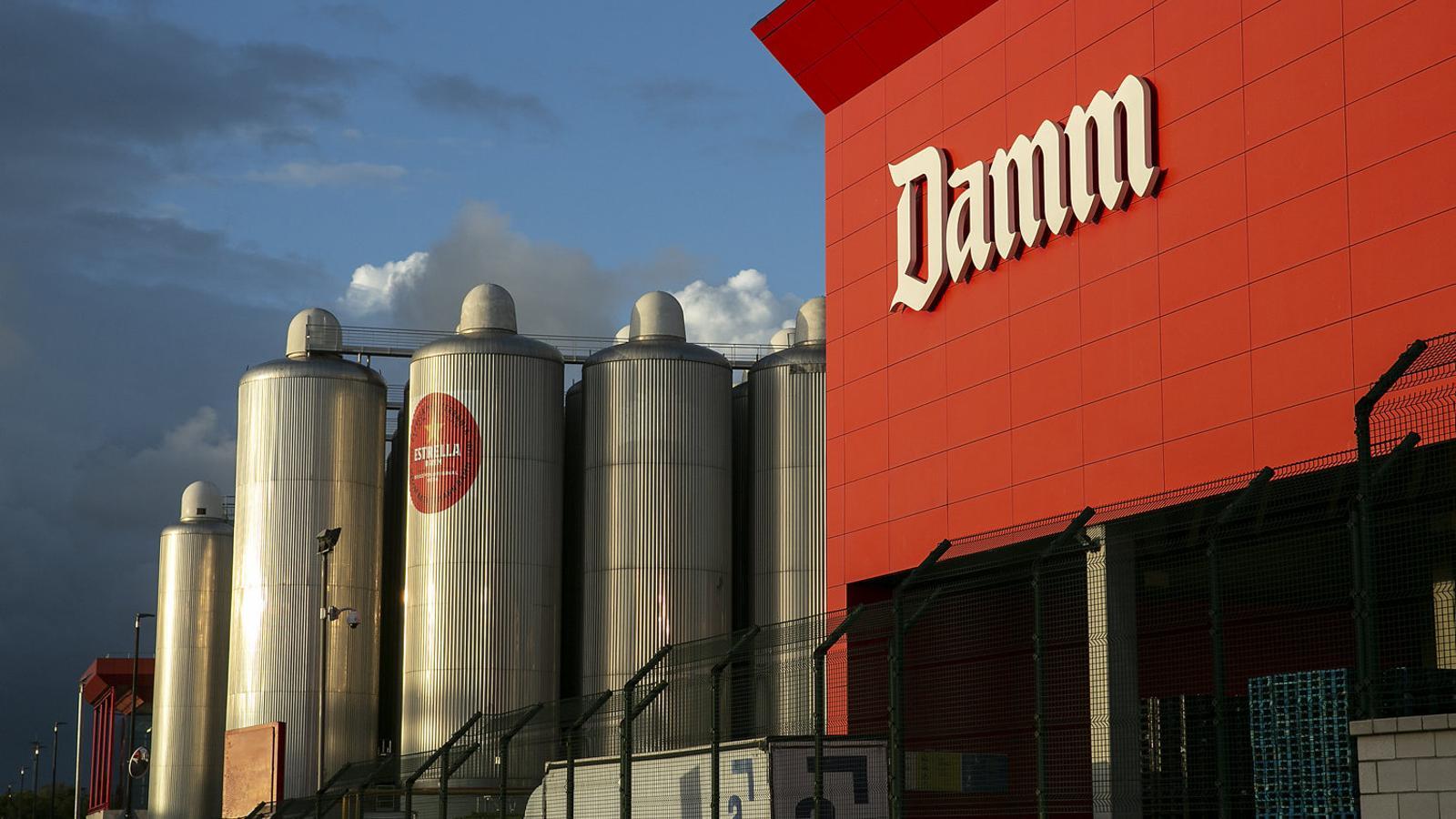 Damm İngiltere'de Devleşiyor: Premium Marka Old Speckled Hen'i Bünyesine Kattı