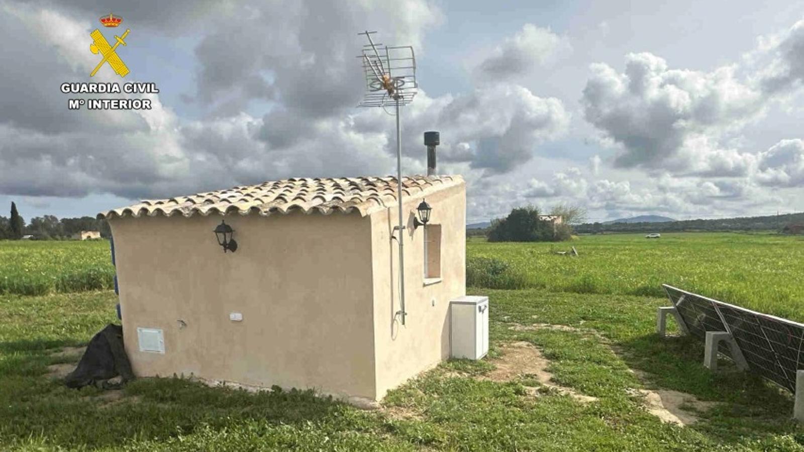 Mallorca'da Fahiş Kirayla İlan Edilen Kulübe Kaçak Yapılaşmayı Ortaya Çıkardı: Üç