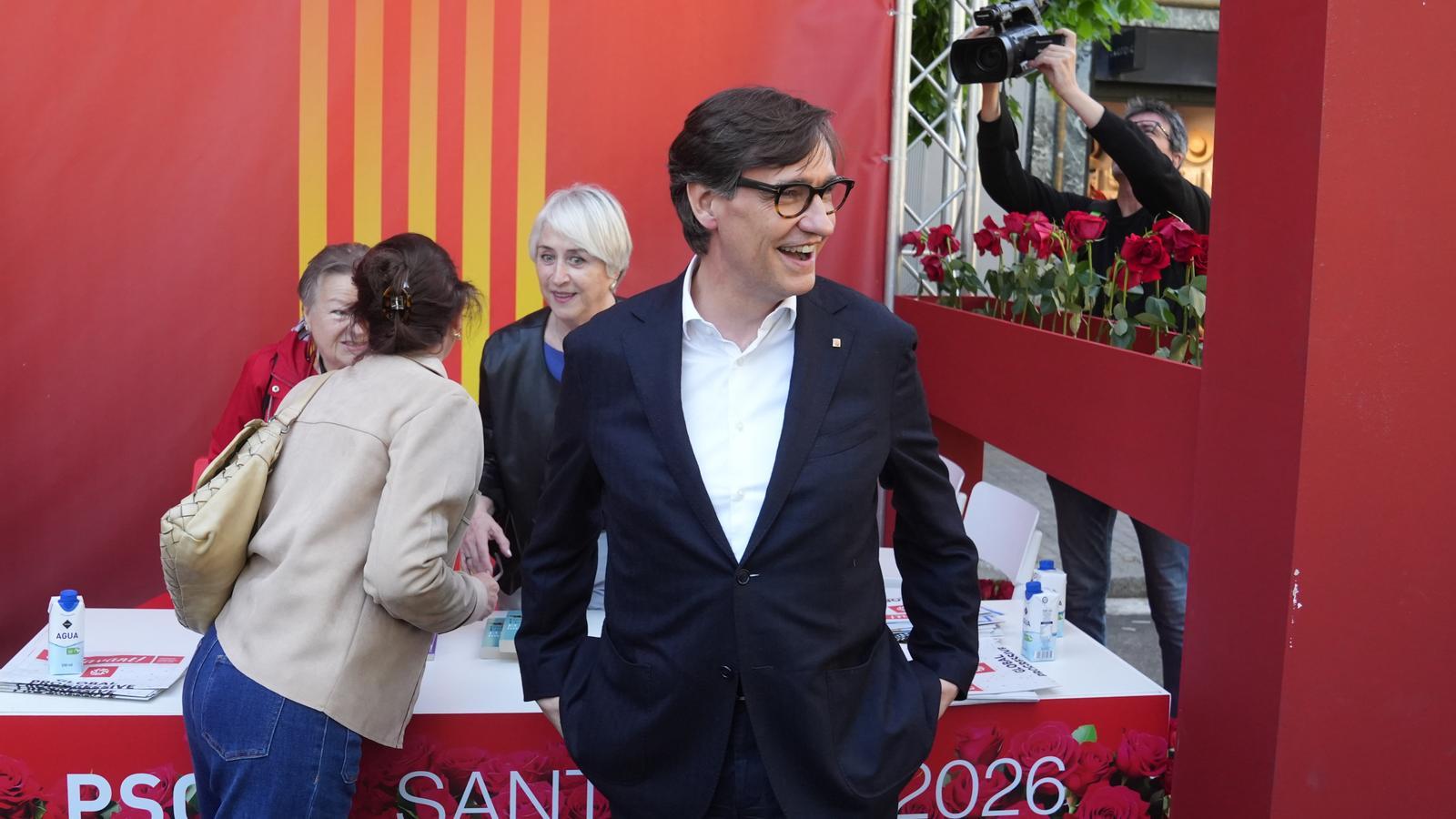 Katalonya Başkanı Illa'dan Sant Jordi'de Yıldırım Ziyaret: Siyasetin Gülü ve Kitabı