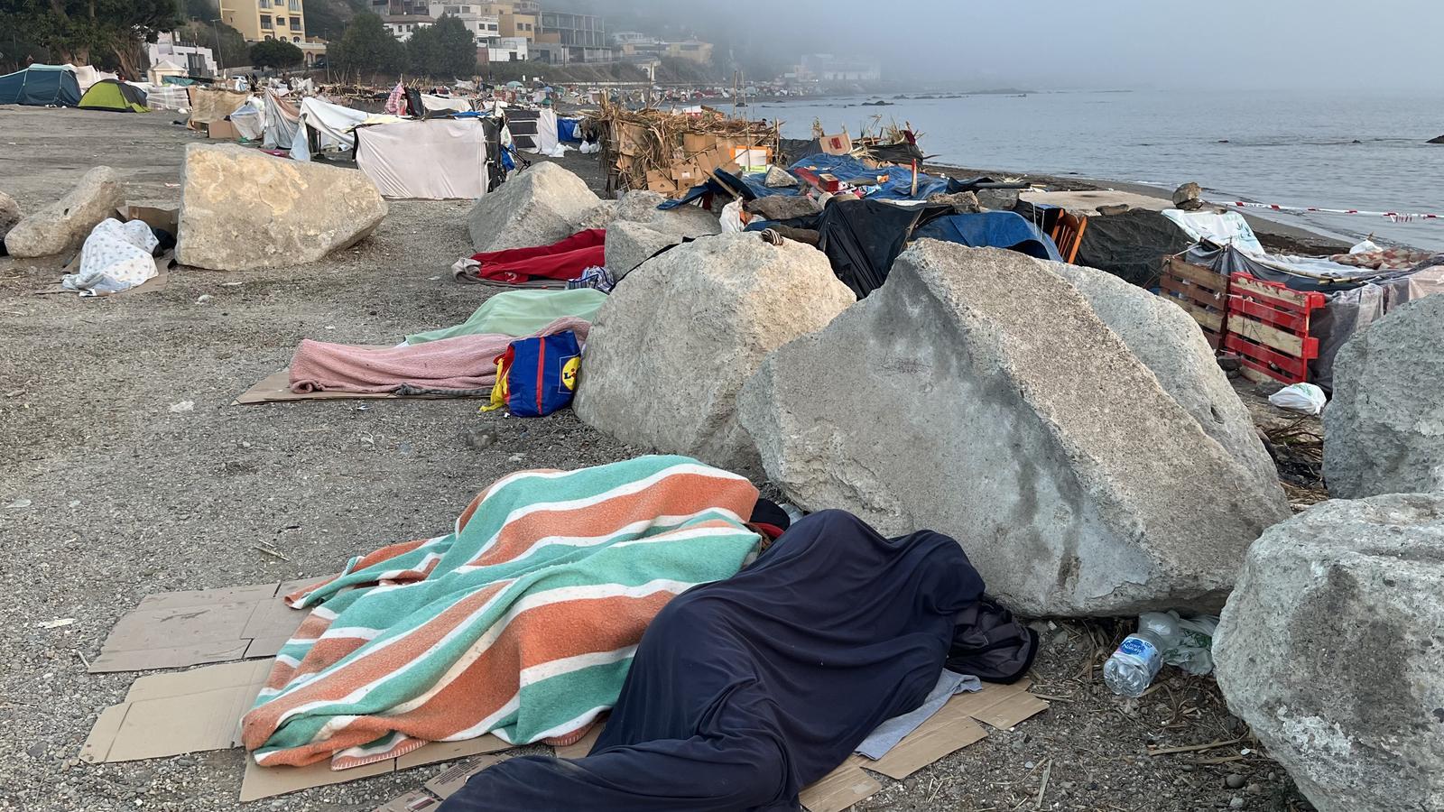 Ceuta Krizi: Fas'ın Rolü İspanya Hükümetini Sarsıyor, Marlaska Hedefte