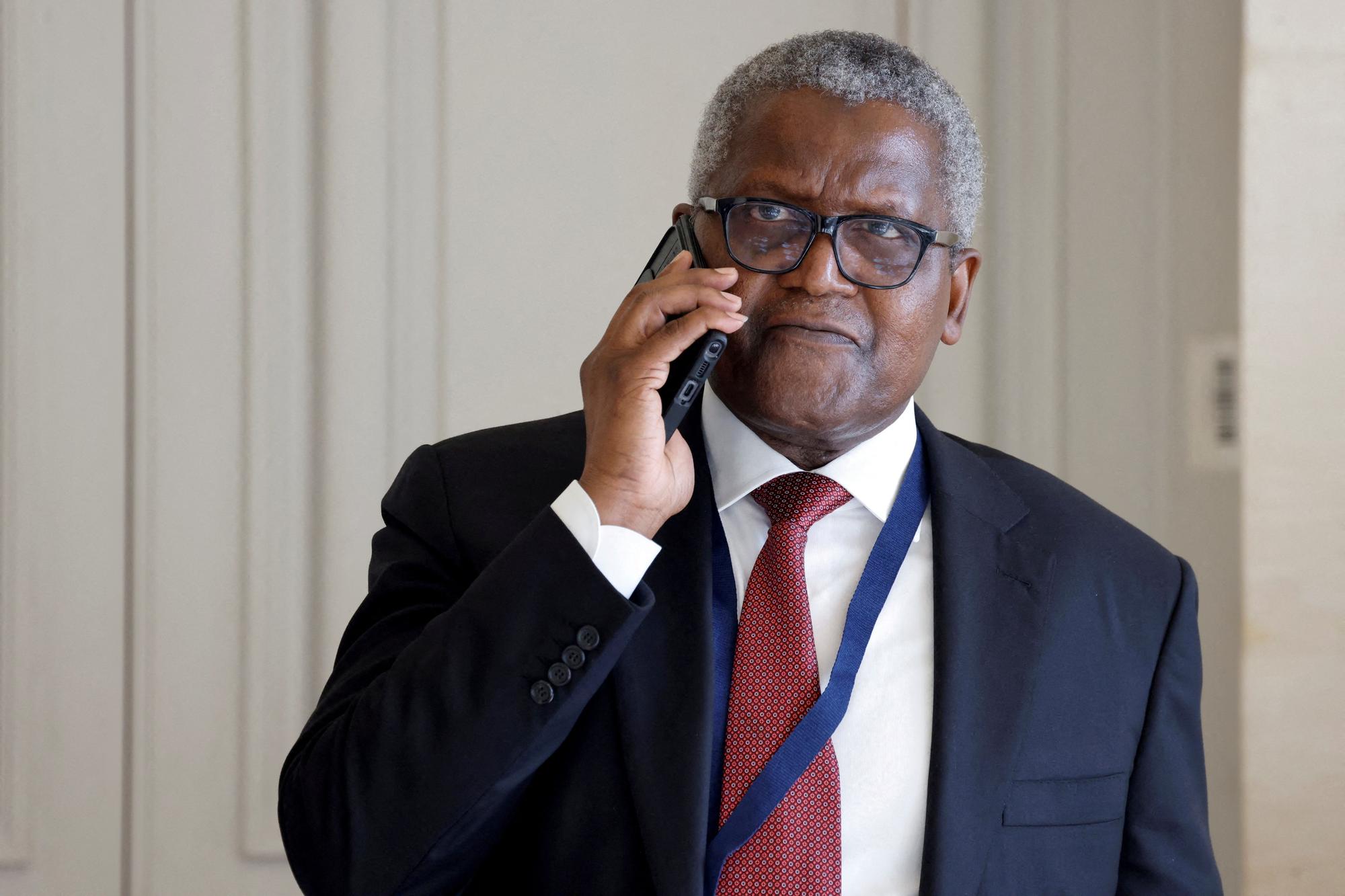 Aliko Dangote: Afrika'nın Bağımsızlık Yolu ve Enerji Devriminin Mimarı