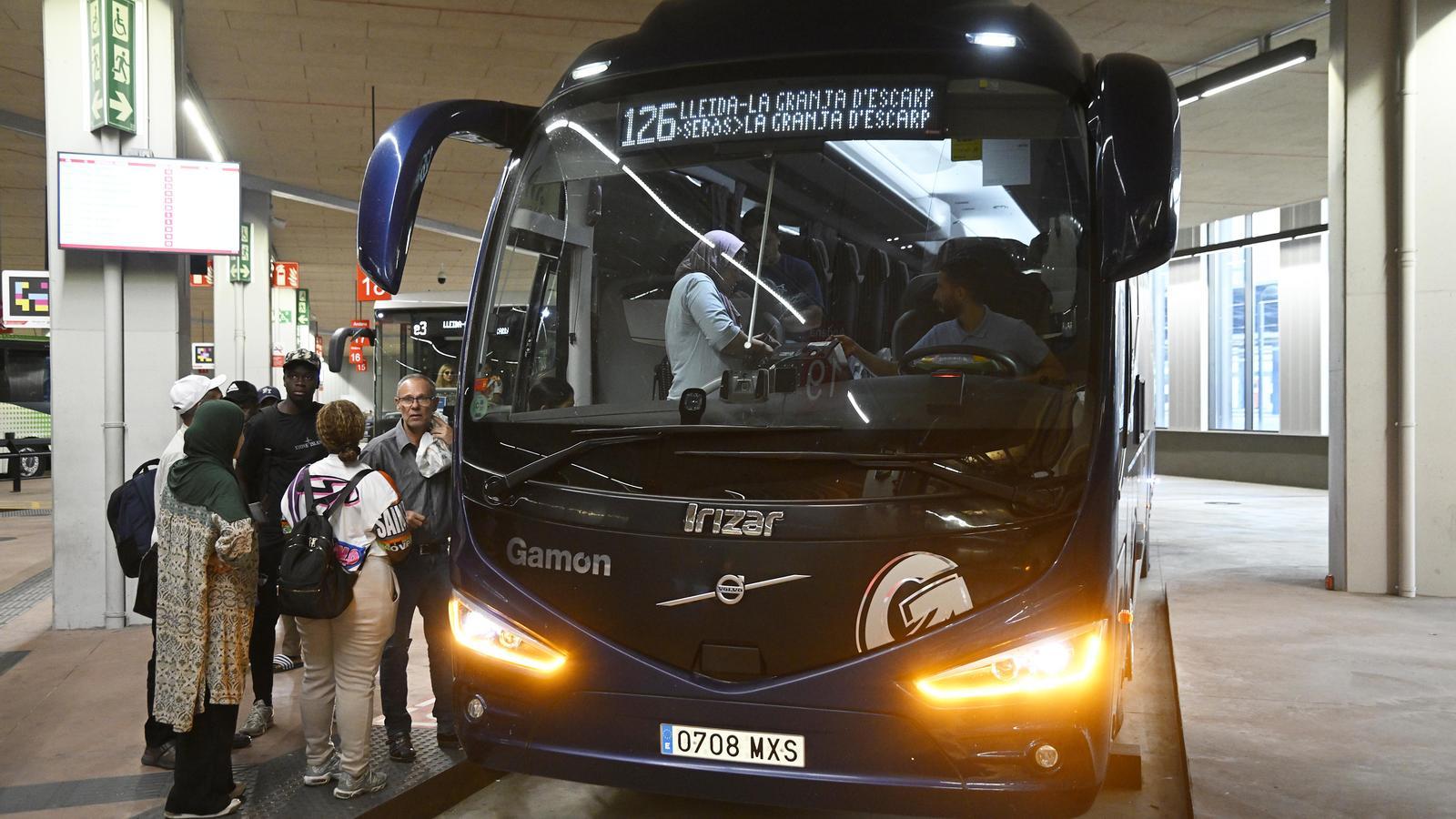 Lleida'da Kaza Sonrası Korku Dolu Dönüş: Aynı Otobüs Hattı, Farklı Duygular
