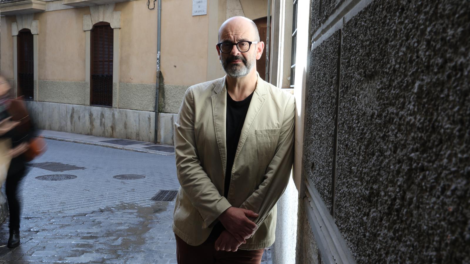 Ünlü Yazar Sebastià Alzamora, Ulusal Şiir Ödülü Sonrası Canlı Yayında
