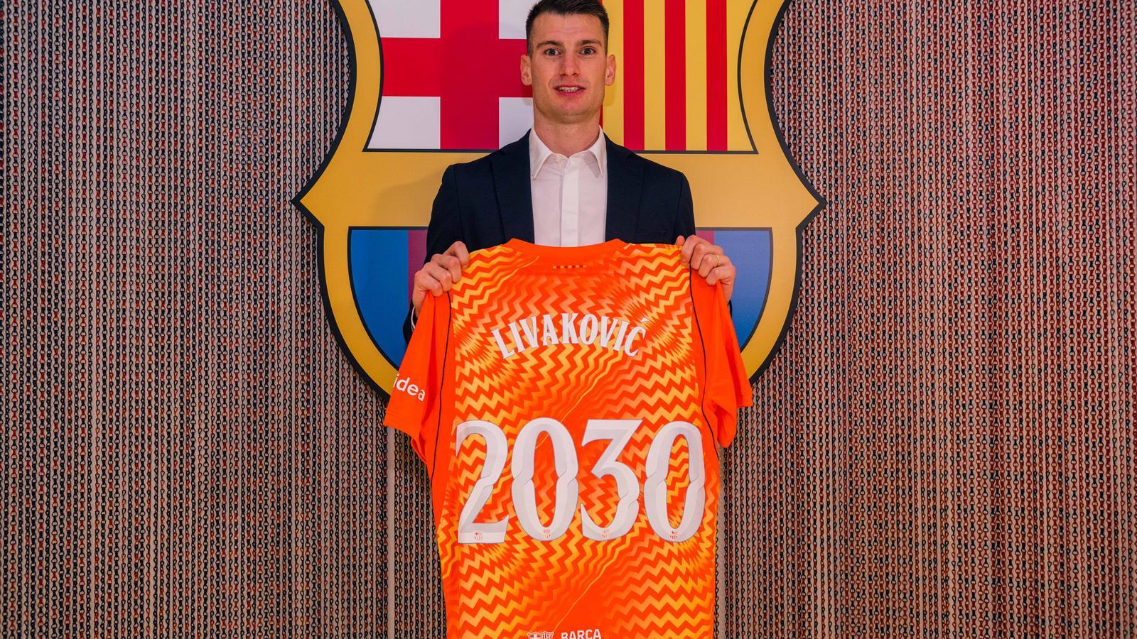 Barcelona, Hırvat Kaleci Livakovic'i Resmen Kadrosuna Kattı