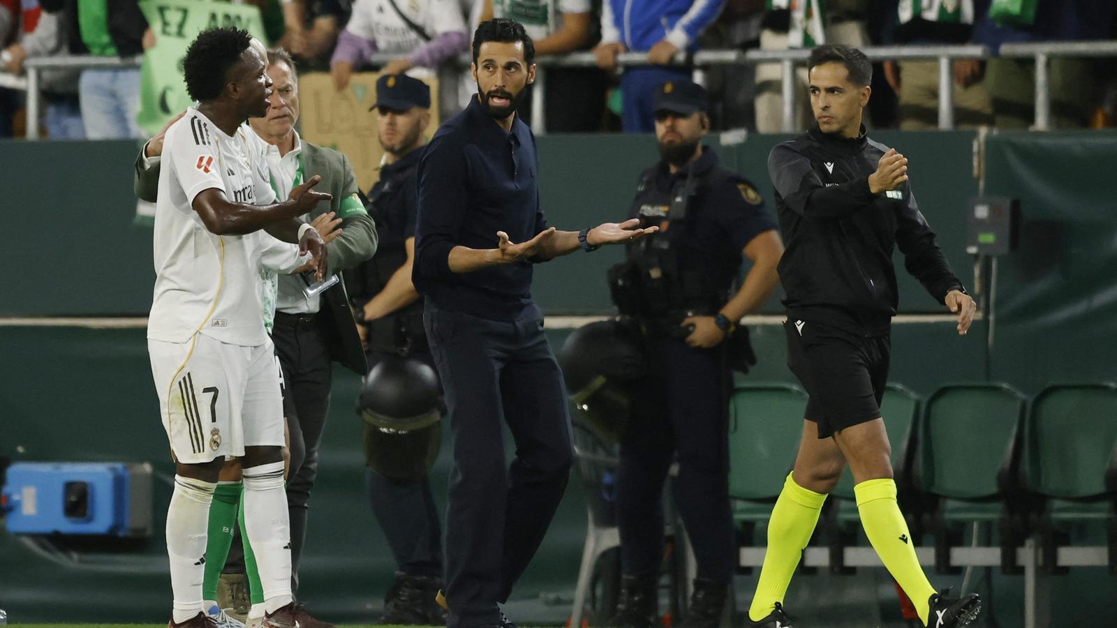 Real Madrid'in Kabusu: Pasillo Mu, Yoksa Rakibin Şampiyonluk Kutlaması Mı?