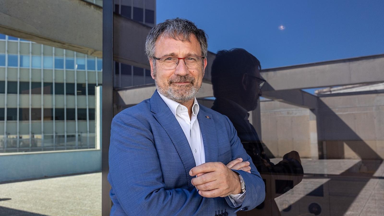 Katalonya'da Dil ve Göçmen Tartışması: Bakan Vila'dan "Irkçılık Değil" Çıkışı