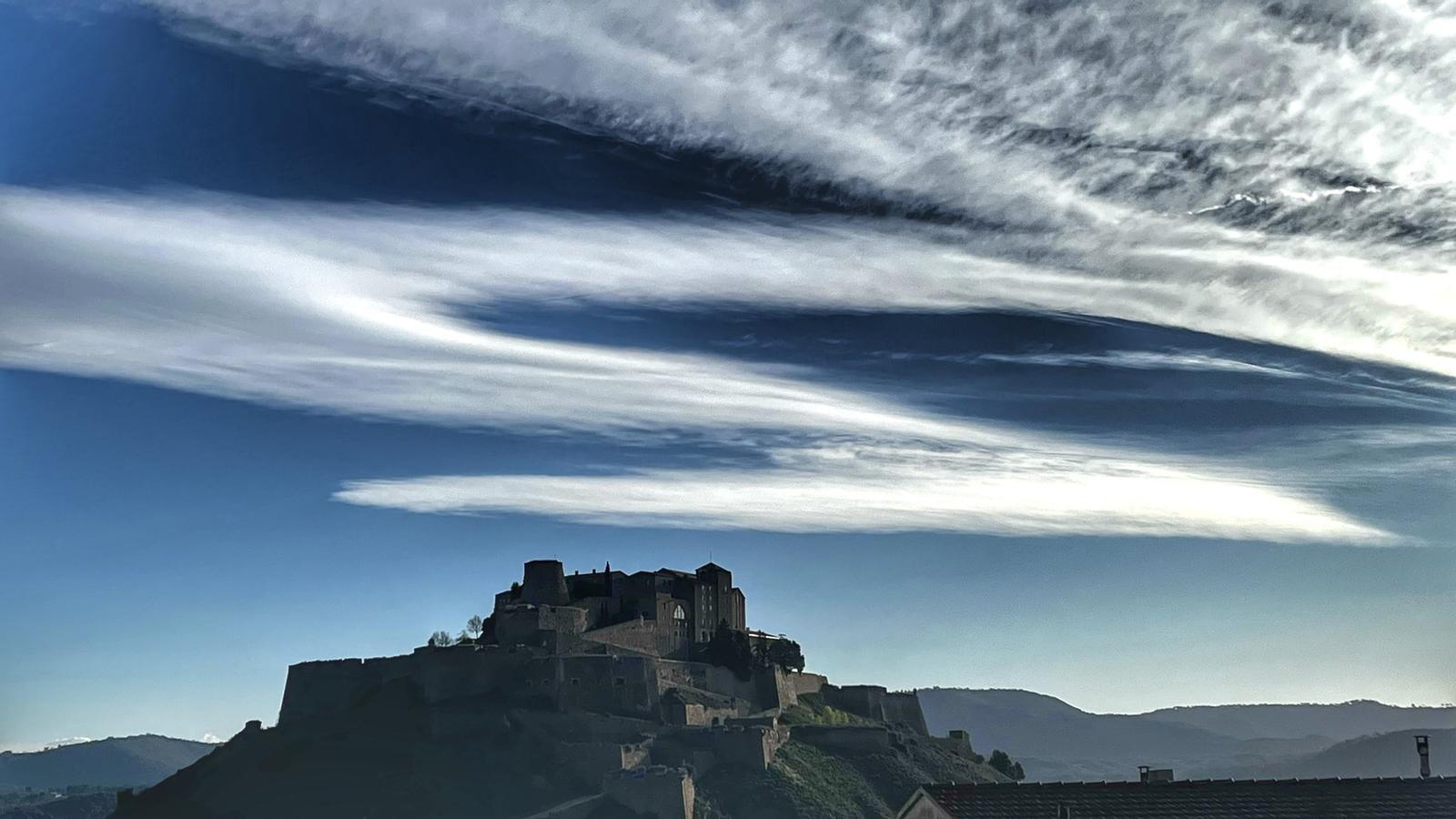 Kutsal Hafta'ya Fırtınalı Başlangıç: Katalonya'da Ani Hava Değişimi ve Pireneler'de