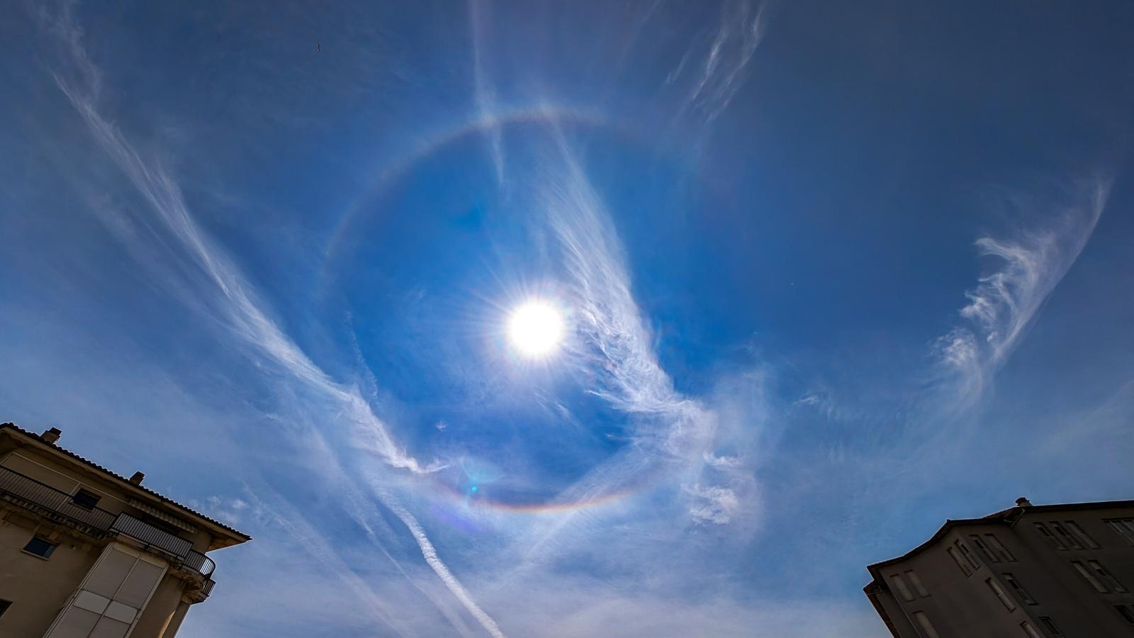 Katalonya'da Öğleden Sonra Gök Gürültülü Sağanaklar Yayılıyor: Pireneler'den İç Bölgelere