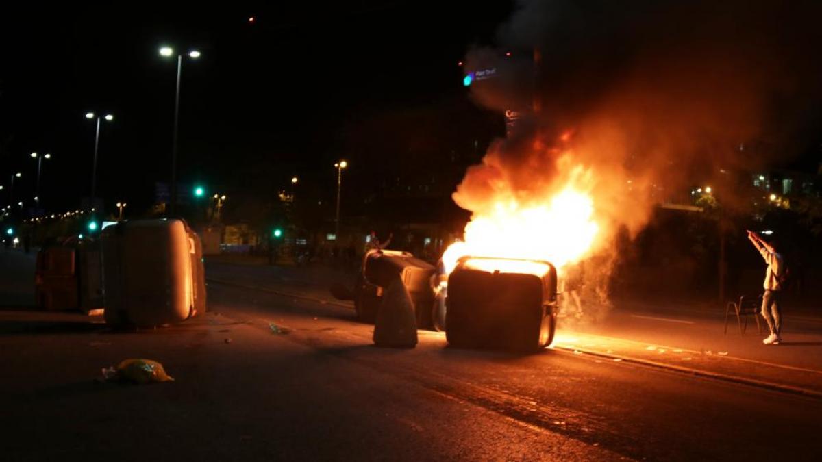 Barselona'da Yüzden Fazla Çöp Konteynerini Yakan Şüpheli Yakalandı: Şehir Güvenliği
