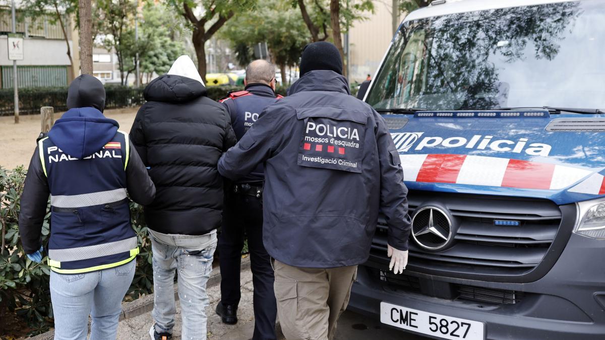 Barselona'da Suç Oranları Düşüşte: İlk Yarıda %11,2 Azalma Kaydedildi
