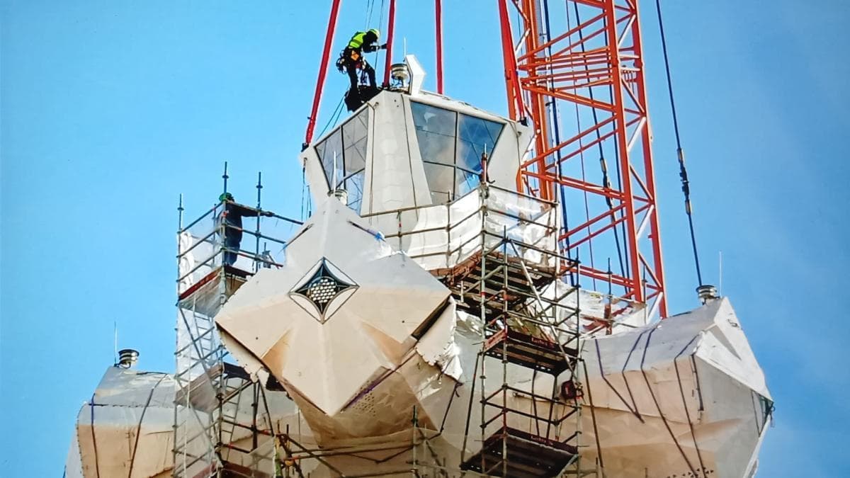 Sagrada Família Zirveye Çıktı: En Yüksek Parça Yerleştirildi