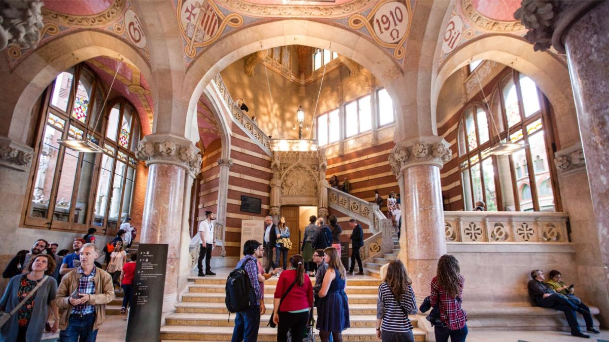 Barselona'da Tarihi Sant Pau Külliyesi'nde 625. Yıl Kutlaması ve Açık Kapı Günü