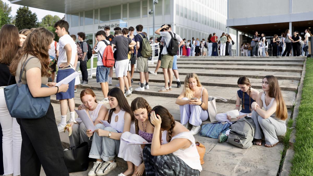 Barselona Gençliğinin Yükselen Konut Krizi: Şehir Dışına Göç ve Gelecek Kaygısı