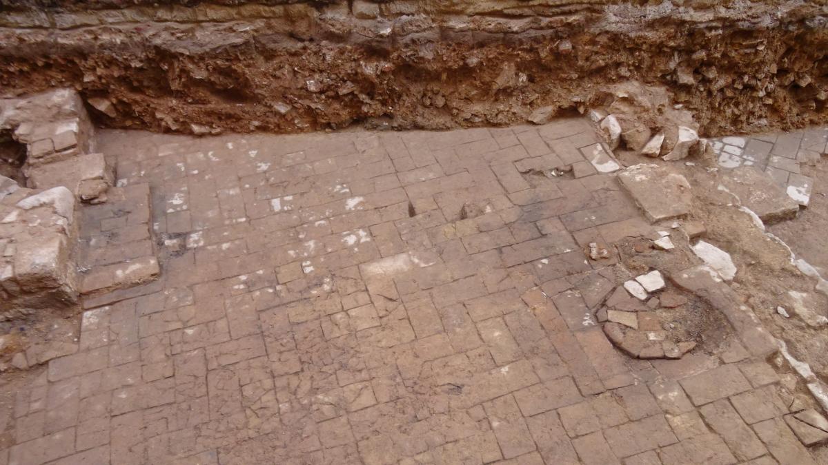 Barselona'da Kanalizasyon Çalışmaları Tarihi Ticaret Bölgesini Gün Yüzüne Çıkardı