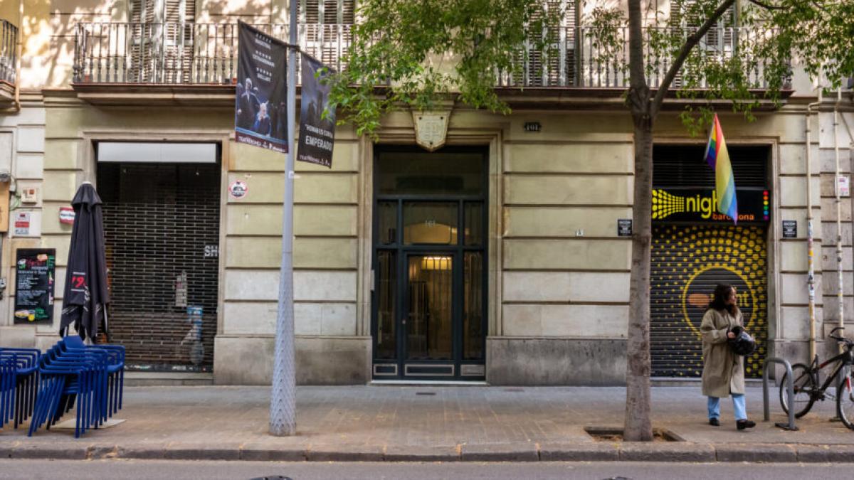 Barselona Konut Kriziyle Mücadelede Yeni Adım: Eixample'da Bina Satın Alımı