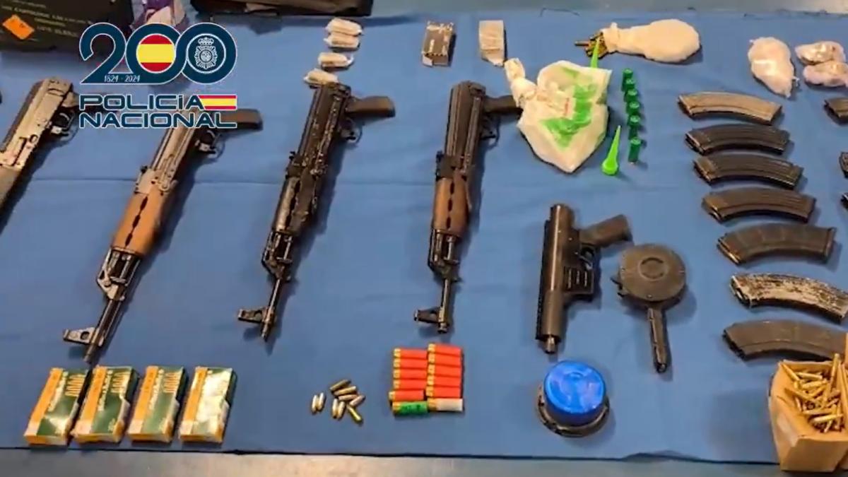 Cádiz'de 1.600 Kilo Haşhaşı El Bombası ve Kalaşnikoflarla Koruyan Çeteye Darbe