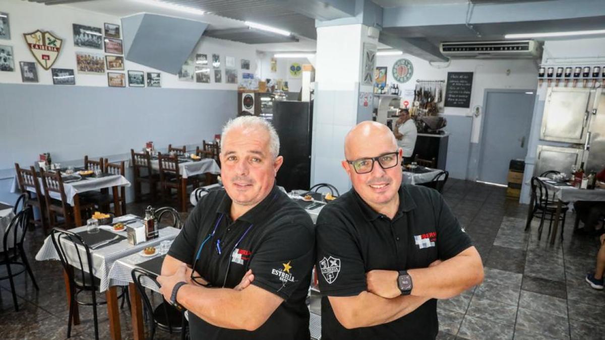 Marina del Port'ta Iberia: Geleneksel Lezzetlerin Rock'n Roll Ruhu