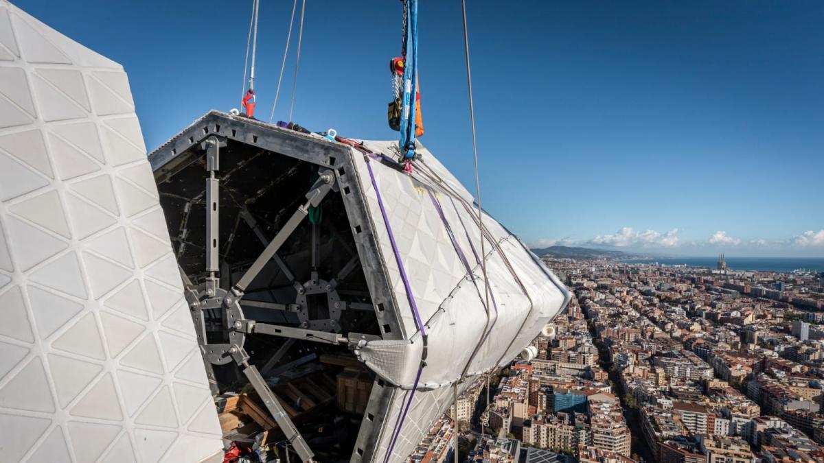 Sagrada Família'nın Görünmez Tutkalı: Loctite EA 9497 ile Mimari Bir Devrim