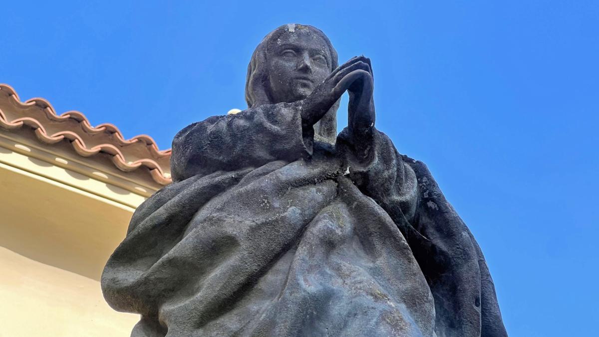 Poble Espanyol'un 'Trans' Bakire Heykeli: Barselona'da Tarihi Bir Sanat Anomali