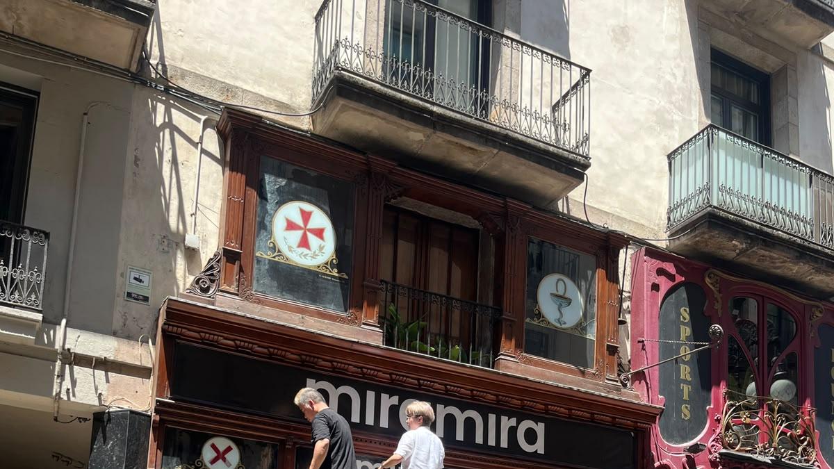 Barselona, Tarihi Mahalle Esnafı Tabelalarını Korumak İçin Yönetmeliği Yeniliyor