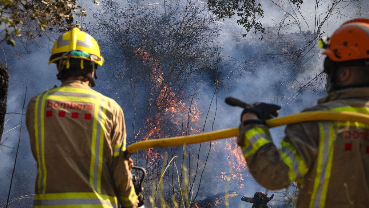 Katalonya'da Yangın Kabusu: Alevler Calonge i Sant Antoni'yi Sardı