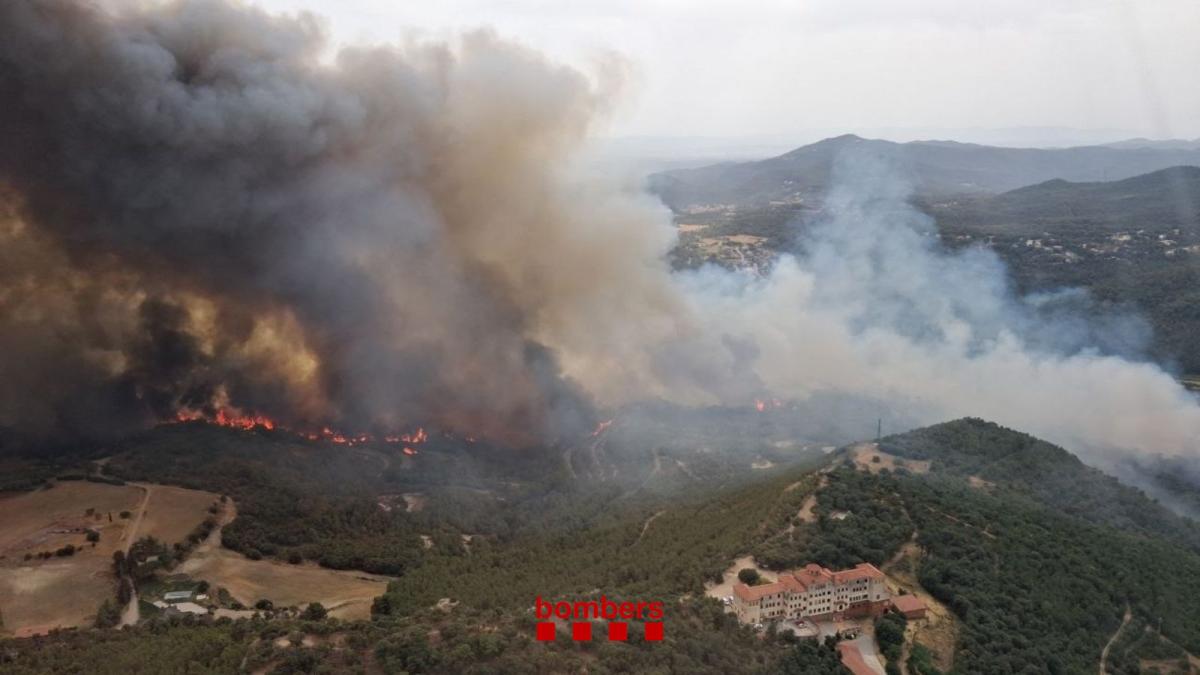 Katalonya'da Büyük Yangın: Sant Quirze Safaja'da 20 Hektar Kül Oldu