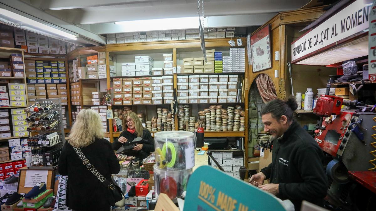 Barselona'nın Kalbi: Şehrin Kimliği Mahallelerinde ve Ticaretinde Atıyor