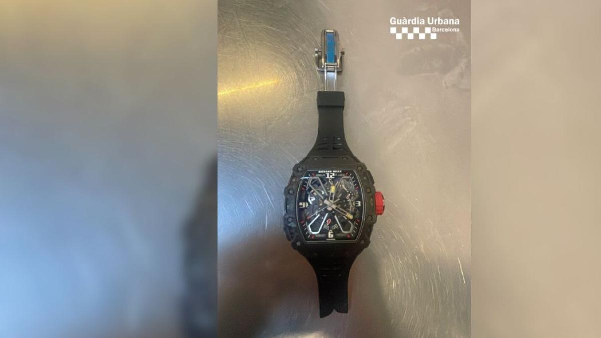 Barselona'da Değeri 350 Bin Euro'luk Saati Çalan Hırsız, Görev Dışı Polisin