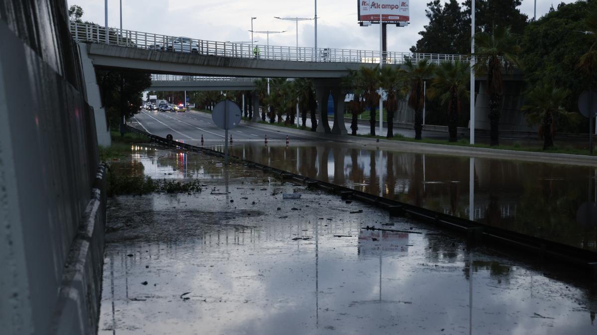 Barselona: Torre Baró'da Yağış Hasarını Onarmak İçin Özel Operasyon Başlatıldı
