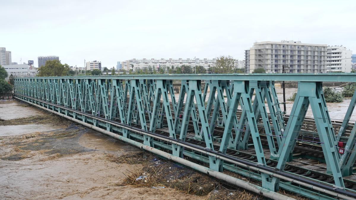 Barselona'da Rodalies Felaketi: Yağmurla Gelen Ulaşım Kaosu ve Süregelen Kriz