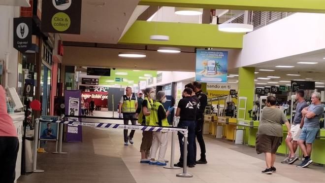Murcia AVM'de Dehşet: Ayakkabıcı Eşini Öldürüp Kayıplara Karıştı