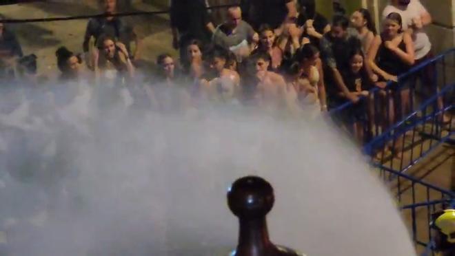 Alicante Şenliklerinde Şok Anlar: Cepçi Hırsızlık Kameraya Yakalandı