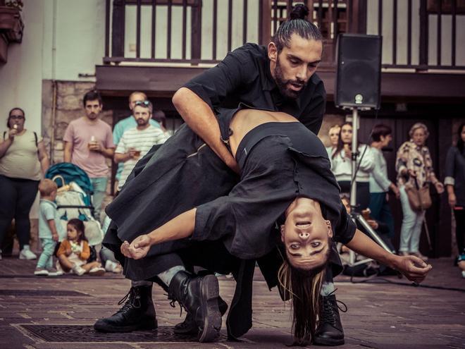 L'Hospitalet'te 'Per Amor a l'Hart' Festivali: Sokaklar Sanatla ve Kadın Bakış