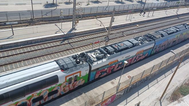 Badalona'da Gürültü Krizi: Test Treni Mahalle Sakinlerini İsyan Ettirdi, Belediye