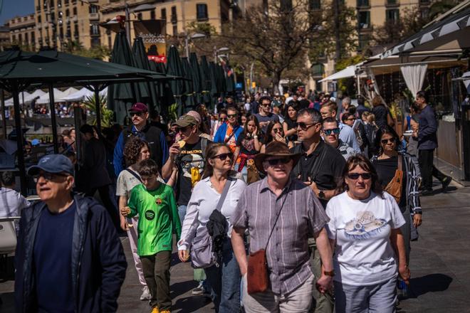 Barselona'da Turist Harcamaları Düşerken Uluslararası Ziyaretçi Oranı Yükseliyor