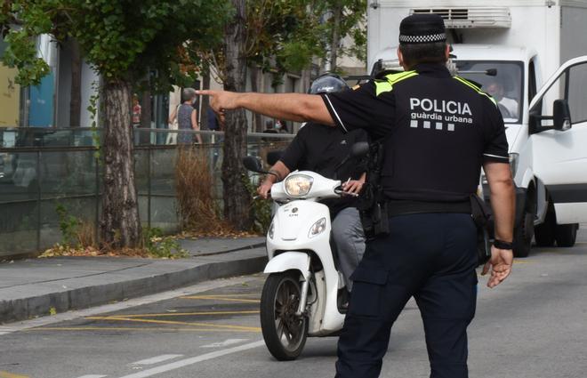 Barselona'da Yüksek Hız Alarmı: Motosiklet Sürücüsü 50 km/s Sınırda 123 km/s ile Yakalandı