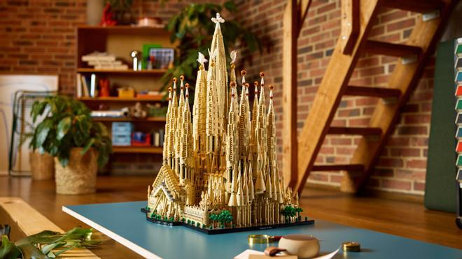 LEGO'dan Sagrada Familia'ya Dev Saygı: 12.000 Parçalı Mimari Şaheser Seti