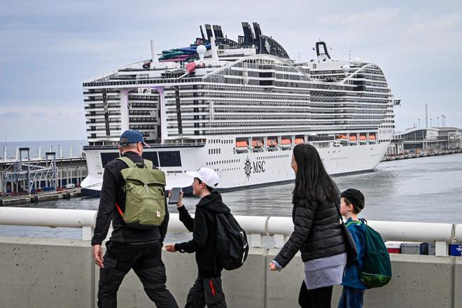 Barselona Limanı'ndan Kritik Uyarı: Kruvaziyer Kısıtlaması Turist Yığılmasını Çözmez