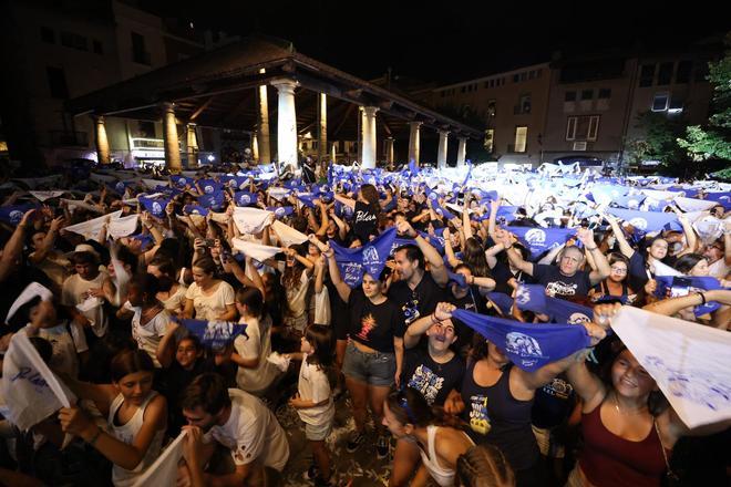 Granollers'te 'Blancs i Blaus' Rekabeti Yeniden Canlanıyor: Geleneksel Festivalin Coşkusu