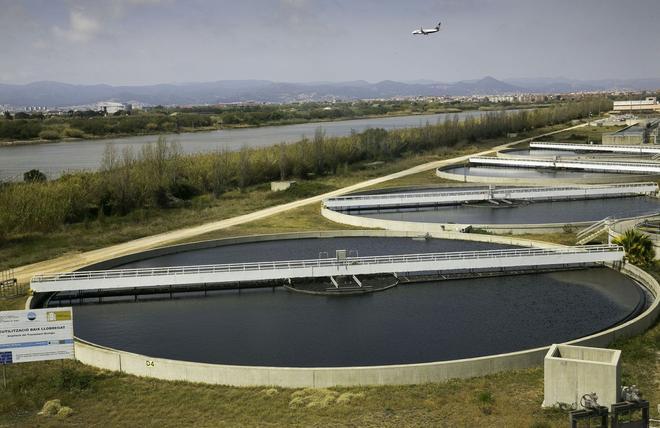 Barselona'nın Dev Su İhalesi Son Aşamada: 1 Milyar Avroluk Sözleşmeyi Kim Kazanacak?