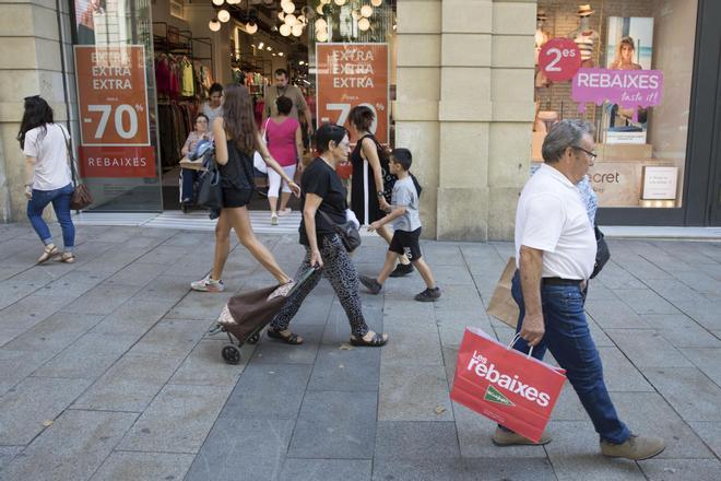 Barselona'da Mağazaların Açık Kalacağı Son Pazar Günleri: Turizme Destek